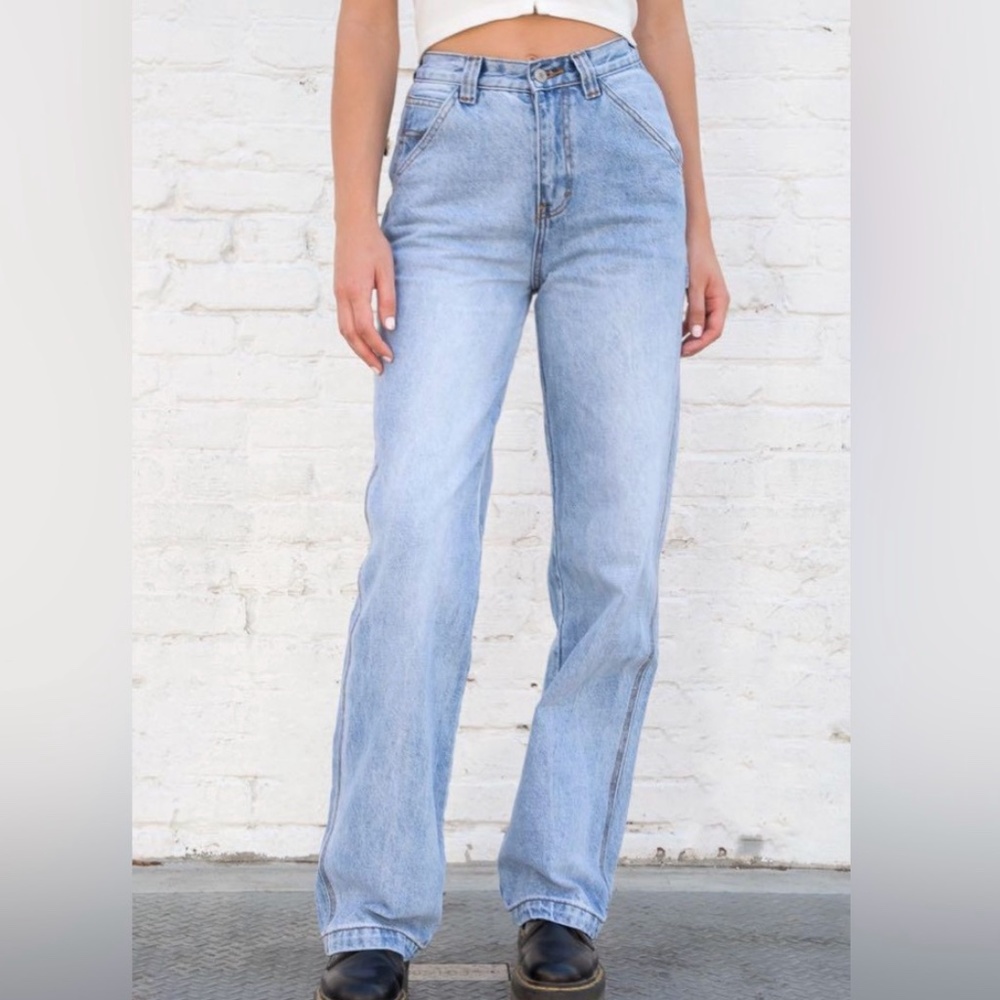 Brandy Melville Feanne Light Wash Jeans